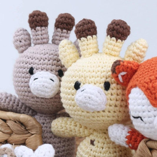 Hochet en peluche pour bébé à motif animal fait main - Cherubin